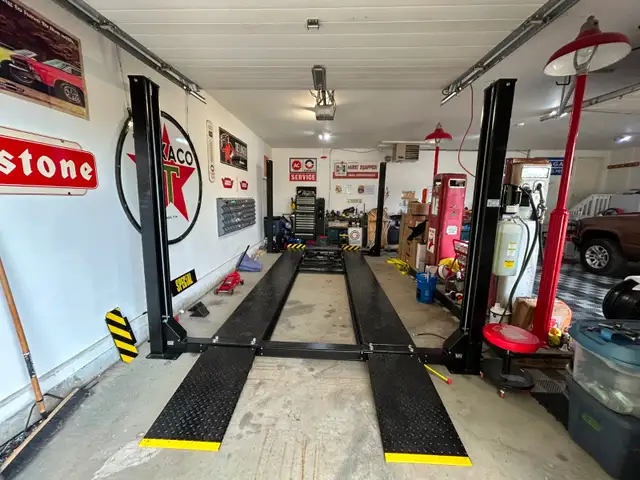 Tuxedo FP9K-DX-XLT Deluxe 9000 LB 4-Post Car Lift & Rolling Jack - Photo 3