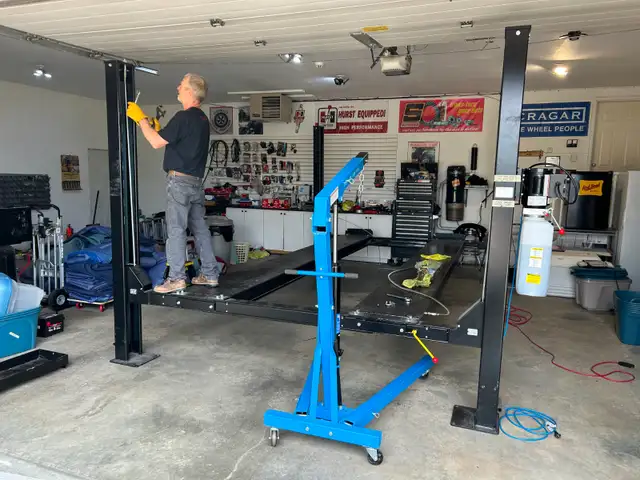 Tuxedo FP9K-DX-XLT Deluxe 9000 LB 4-Post Car Lift & Rolling Jack - Photo 6