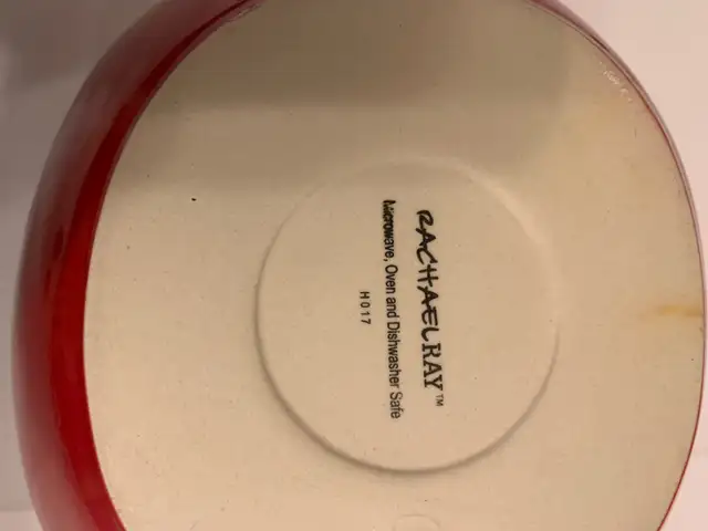 Rachel Ray serving bowl - Photo 4