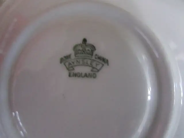 Aynsley DURHAM GREEN fine bone china tea set for 6 - Photo 3