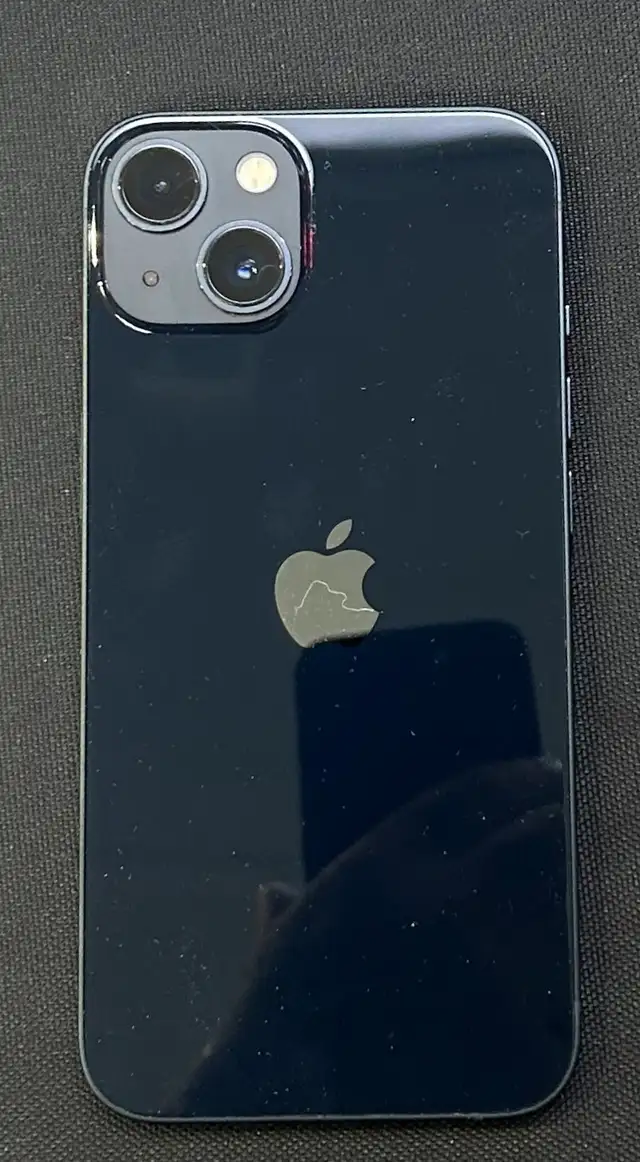 iPhone 13 - Photo 3