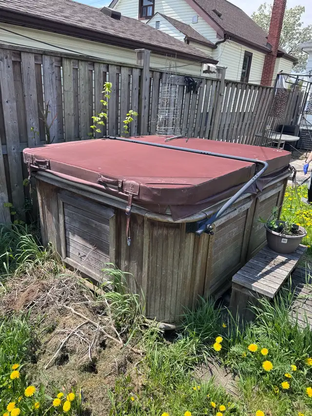 hot tub free - Photo 2