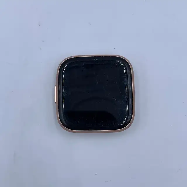 Google Fitbit Versa 4 Smartwatch FB507 with Heart Rate Monitor - Photo 4