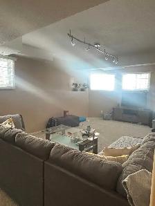 3 bedroom 2 bathroom - Photo 2