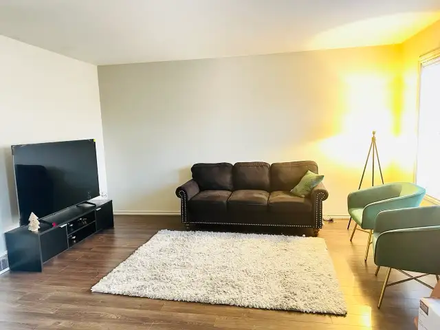 Family-Friendly 3 Bed Home Near Schools & Shopping - Photo 3