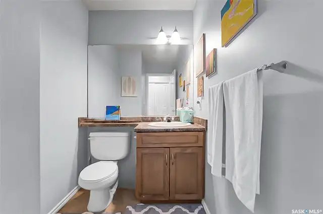 Family-Friendly 3 Bed Home Near Schools & Shopping - Photo 4