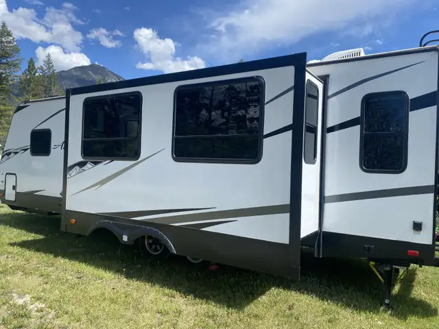 Truck and Travel Trailer - Photo 6
