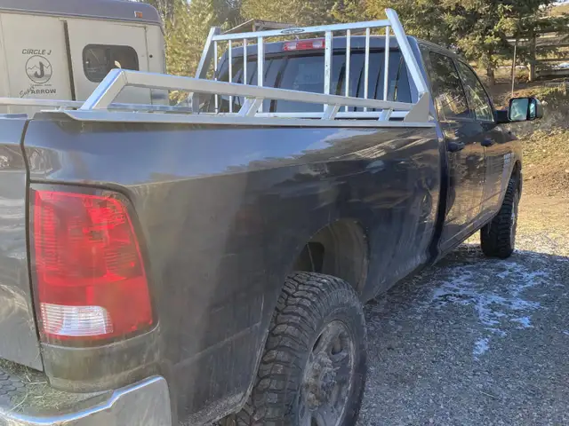 Truck and Travel Trailer - Photo 9