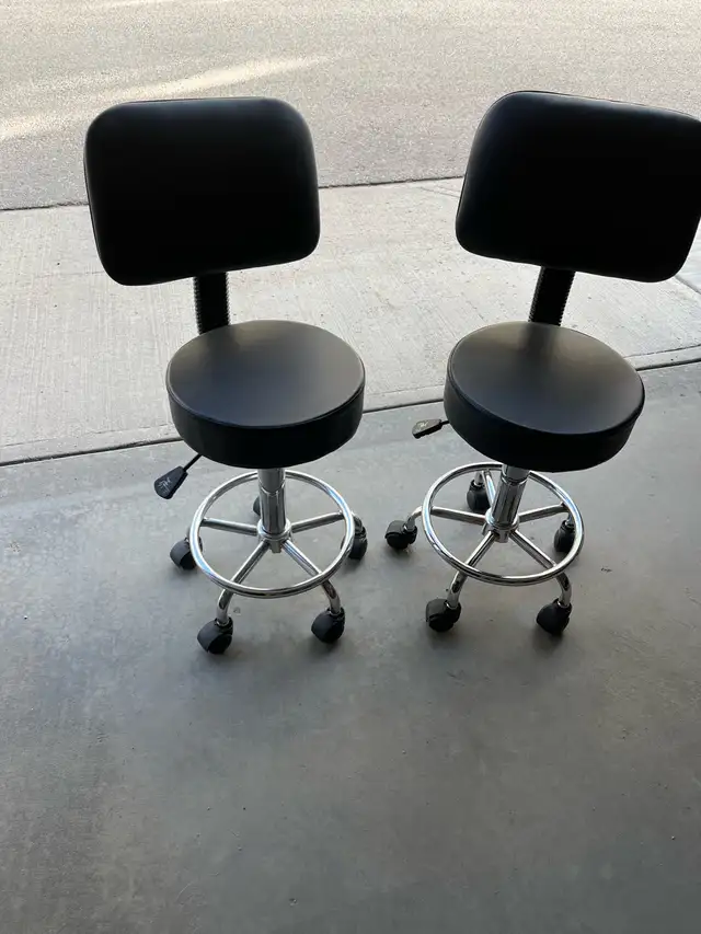 chair’s hydraulic - Photo 3