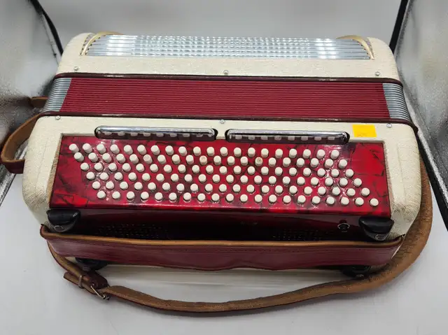 Settimio Soprani Contino Accordion with Case - Photo 3