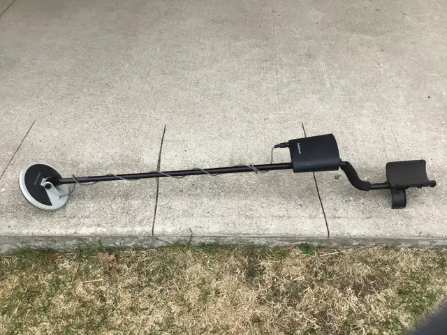 Metal detector