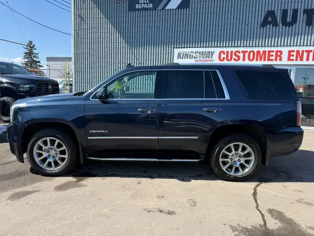 2017 GMC Yukon DENALI 4X4 / 6.2L - Photo 2