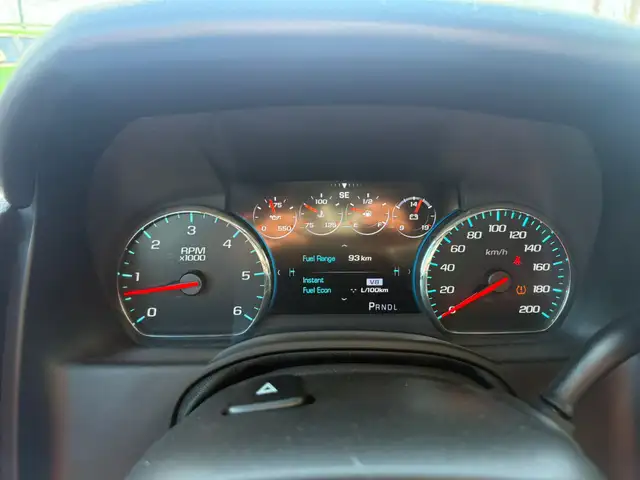 2017 GMC Yukon DENALI 4X4 / 6.2L - Photo 16