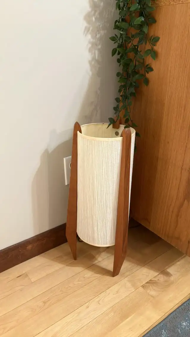 Mid century. TEAK TECK lampe / Vintage. Buffet, bahut disques vi - Photo 2