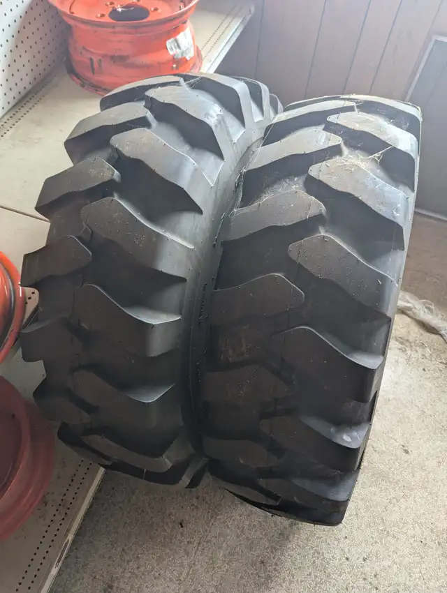 TVS 12.5-20 R4 Industrial 12Ply Tire
