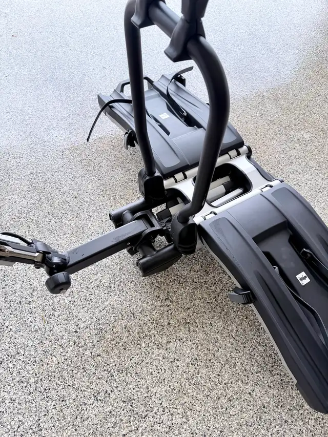 Thule Bike Rack - Photo 3