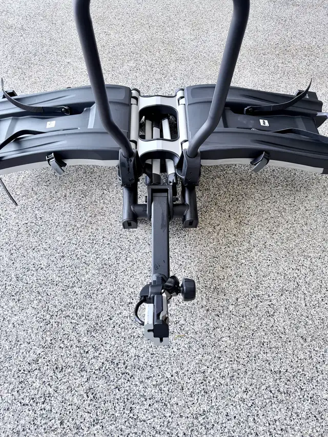 Thule Bike Rack - Photo 5