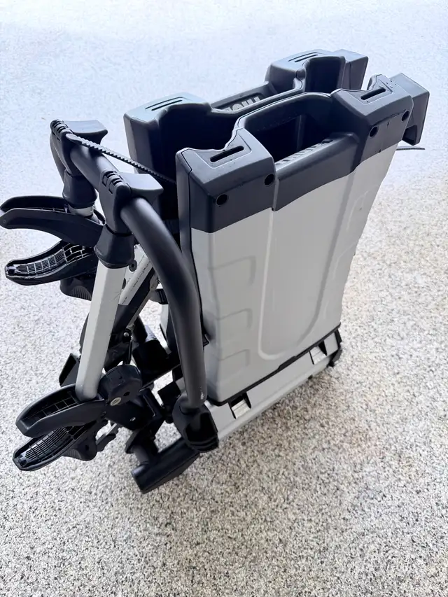 Thule Bike Rack - Photo 6