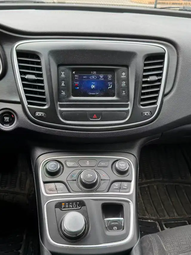 2015 Chrysler 200 LX  AS IS SELL $4999 - Photo 8