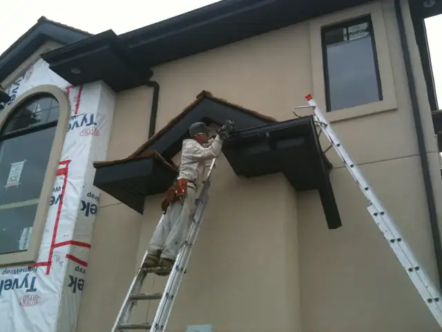 Eavestrough installer or Helper $20-$30 per hour