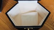 LOVELY BLACK LEATHER JEWELRY BOX WITH SEIKO TRAVEL ALARM CLOCK - Photo 7