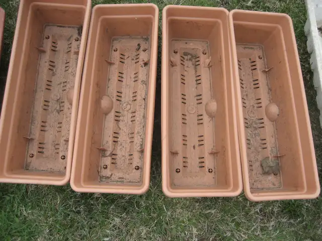 Rectangular outdoor planters - Photo 3