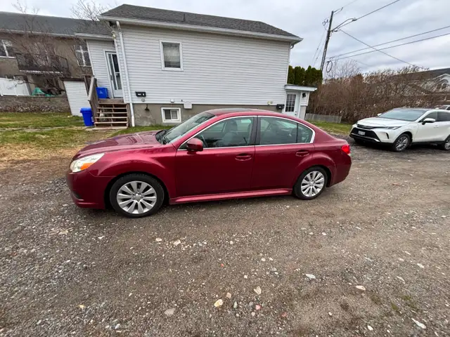 2011 Subaru Legacy 2.5I Premium - $6,500 (being sold as in) - Photo 2