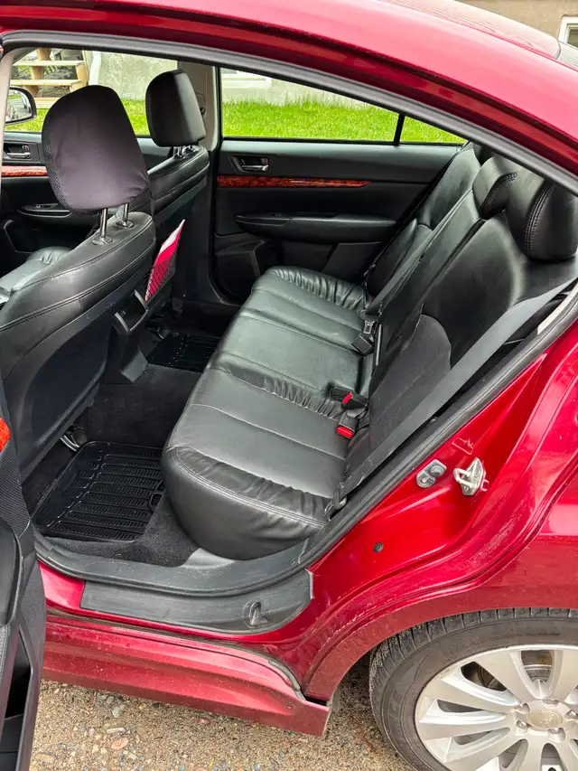 2011 Subaru Legacy 2.5I Premium - $6,500 (being sold as in) - Photo 5