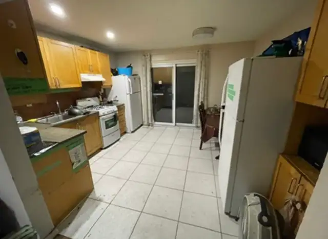 ROOM FOR RENT - Photo 5