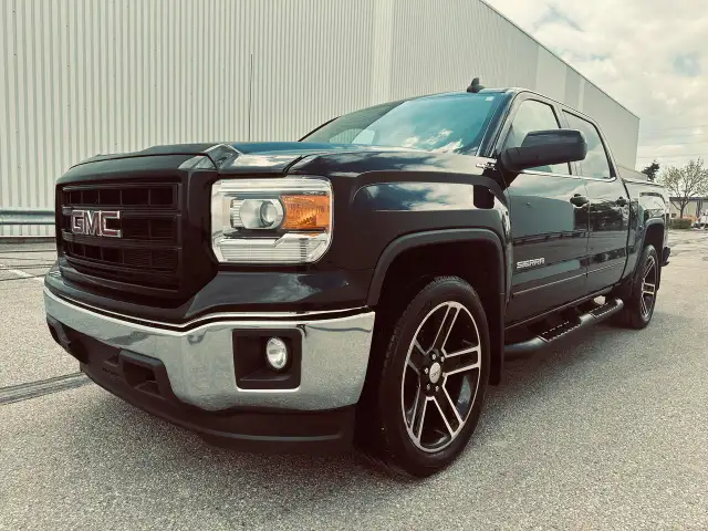 2015 GMC Sierra 1500 CREW CAB SLE TRIPLE BLACK - MORE GM TRUCKS - Photo 4