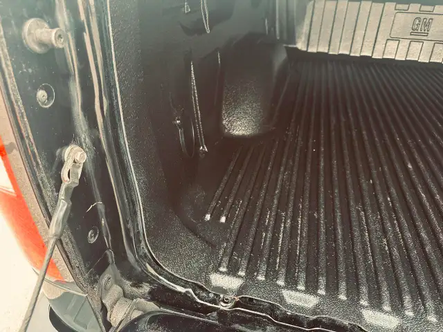 2015 GMC Sierra 1500 CREW CAB SLE TRIPLE BLACK - MORE GM TRUCKS - Photo 14