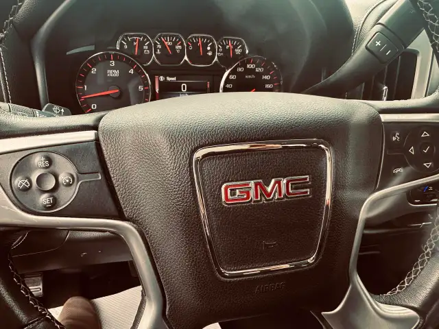 2015 GMC Sierra 1500 CREW CAB SLE TRIPLE BLACK - MORE GM TRUCKS - Photo 24