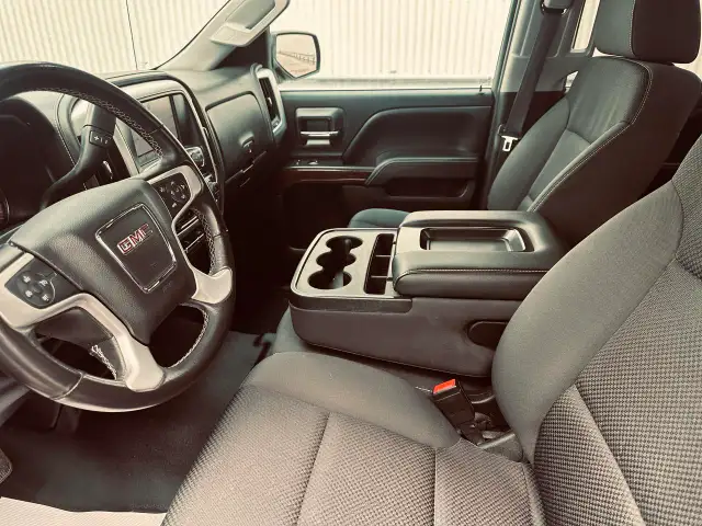 2015 GMC Sierra 1500 CREW CAB SLE TRIPLE BLACK - MORE GM TRUCKS - Photo 34