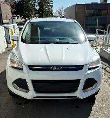 2015 Ford Escape SE - Photo 2