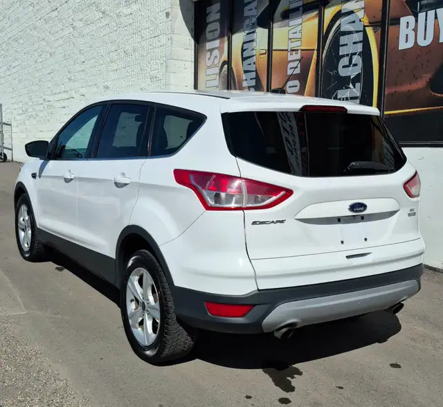2015 Ford Escape SE - Photo 3