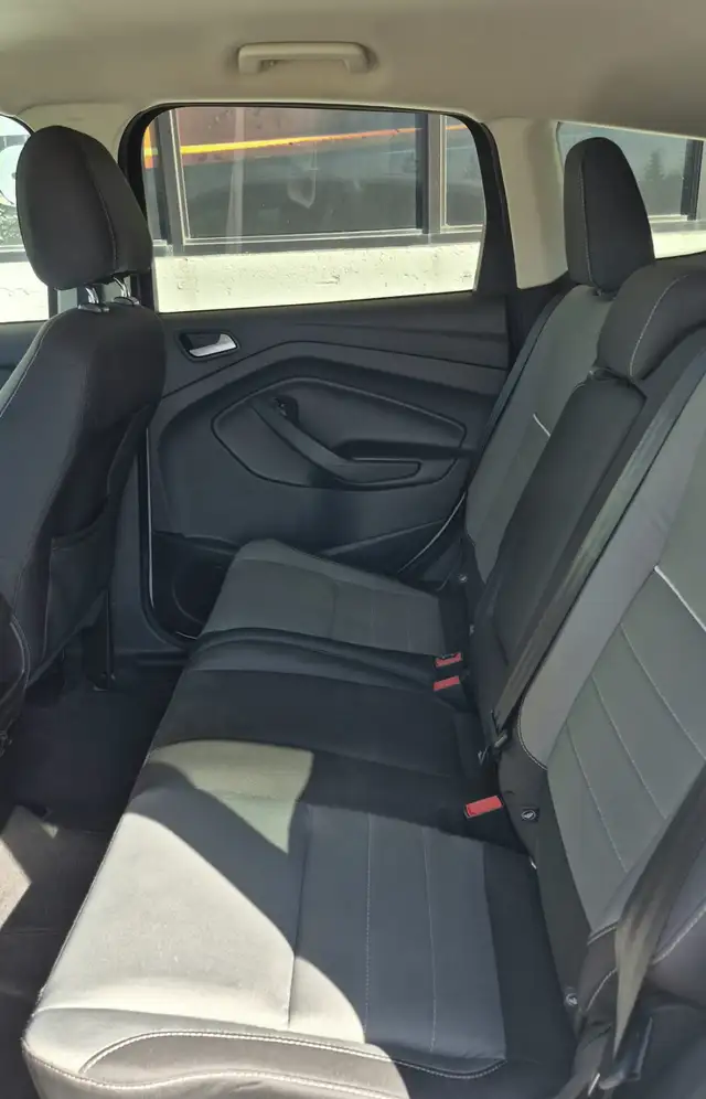 2015 Ford Escape SE - Photo 7