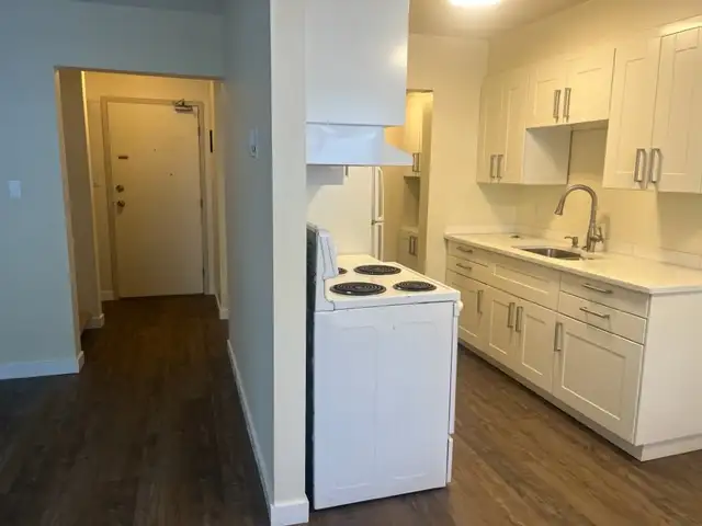 Cranbrook Two Bedroom Townhouse For Rent - Photo 4