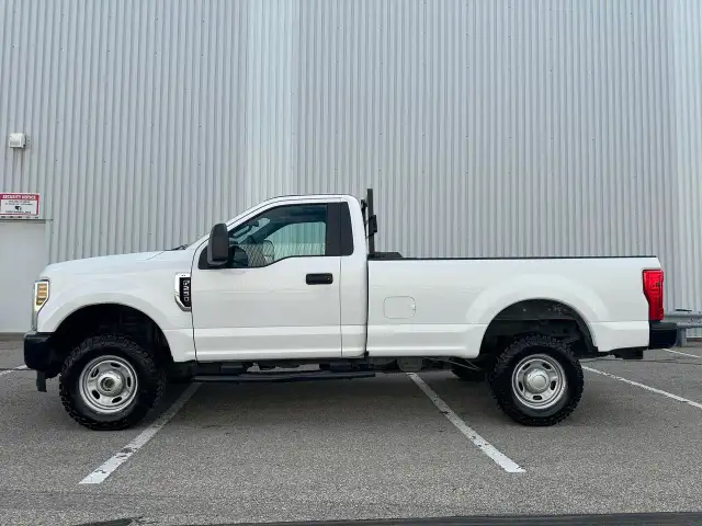 2019 Ford Super Duty F-250 SRW XL Regular Cab 4WD 8 Ft Box - Mor - Photo 4
