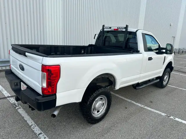 2019 Ford Super Duty F-250 SRW XL Regular Cab 4WD 8 Ft Box - Mor - Photo 10