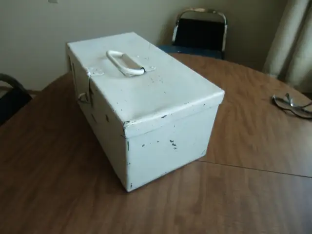 Tool Box - Photo 2