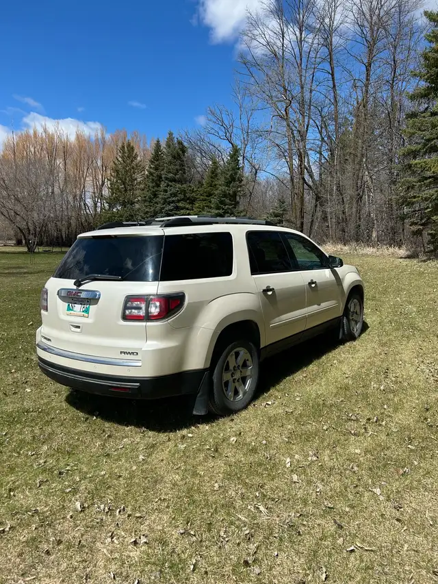 2015 GMC Acadia - Photo 4