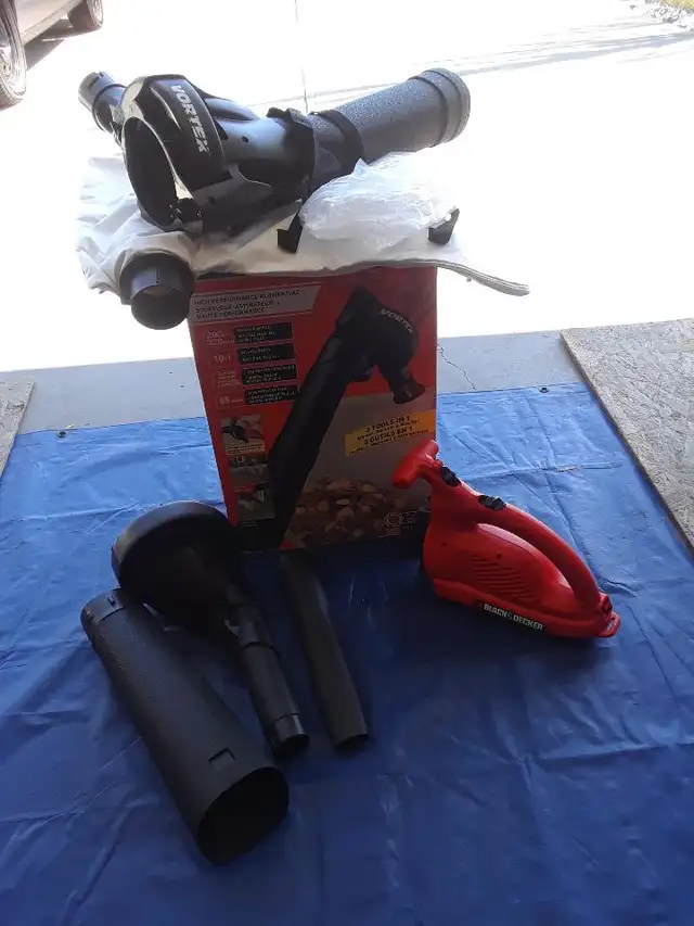 black & decker blower/vac  original box and bag buy for $185.00 - Photo 5