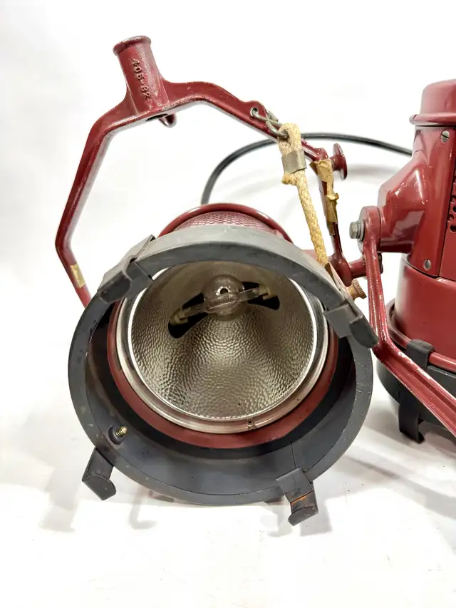 Mole-Richardson Teenie-Mole Studio Lights with Stands & Accessor - Photo 3