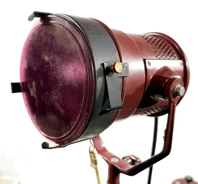 Mole-Richardson Teenie-Mole Studio Lights with Stands & Accessor - Photo 5