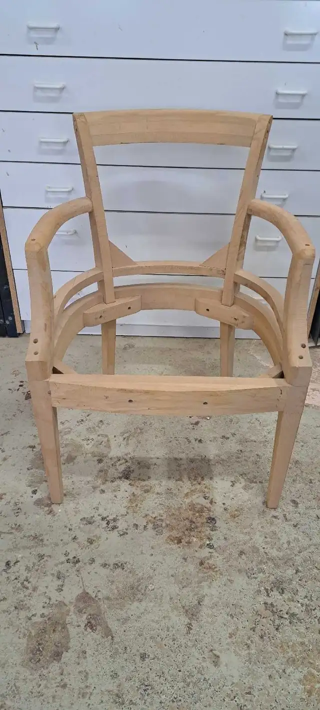 Chaise à rembourrer. - Photo 2
