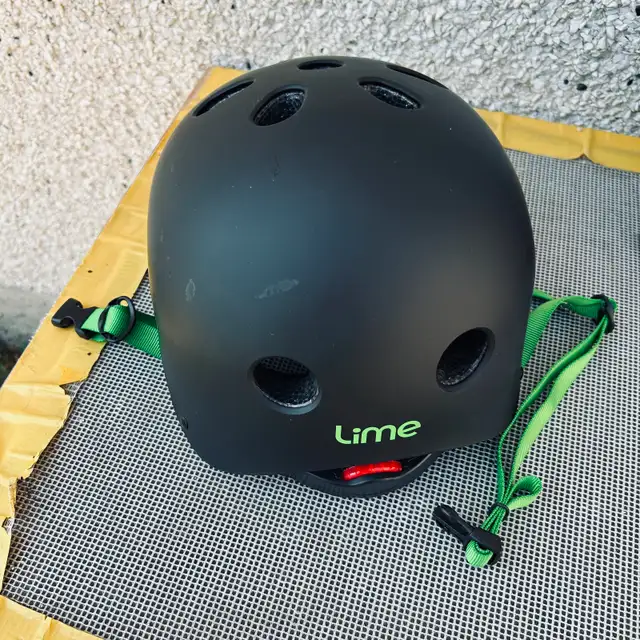 4 HELMETS FOR THE LITTLE GUY - Photo 5