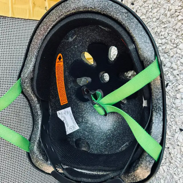 4 HELMETS FOR THE LITTLE GUY - Photo 7