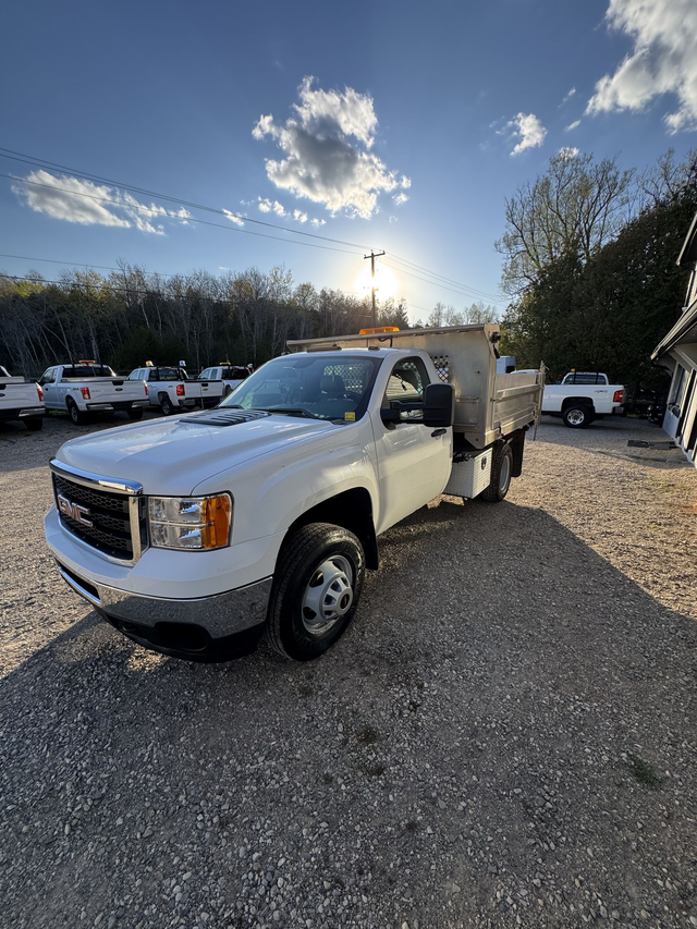 2013 GMC Sierra 3500HD ALUMINUM DUMP BOX DUALLY — CERTIFIED — - Photo 3