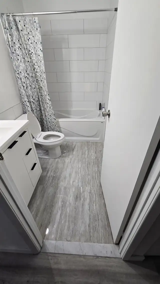 ST-JEAN-SUR-RICHELIEU, 3 1/2 tout renové pres tous services - Photo 5
