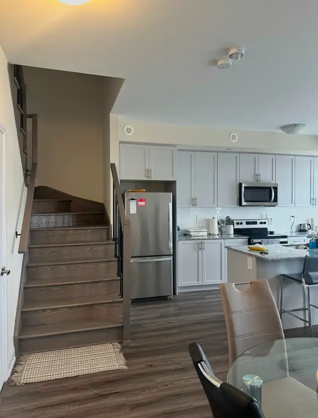 2 Bed   2 Bath Condo for Rent in Milton - Photo 3